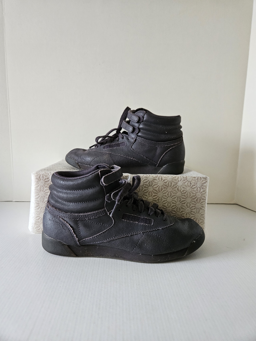 Reebok Women's Dark Purple High-Top Sneakers